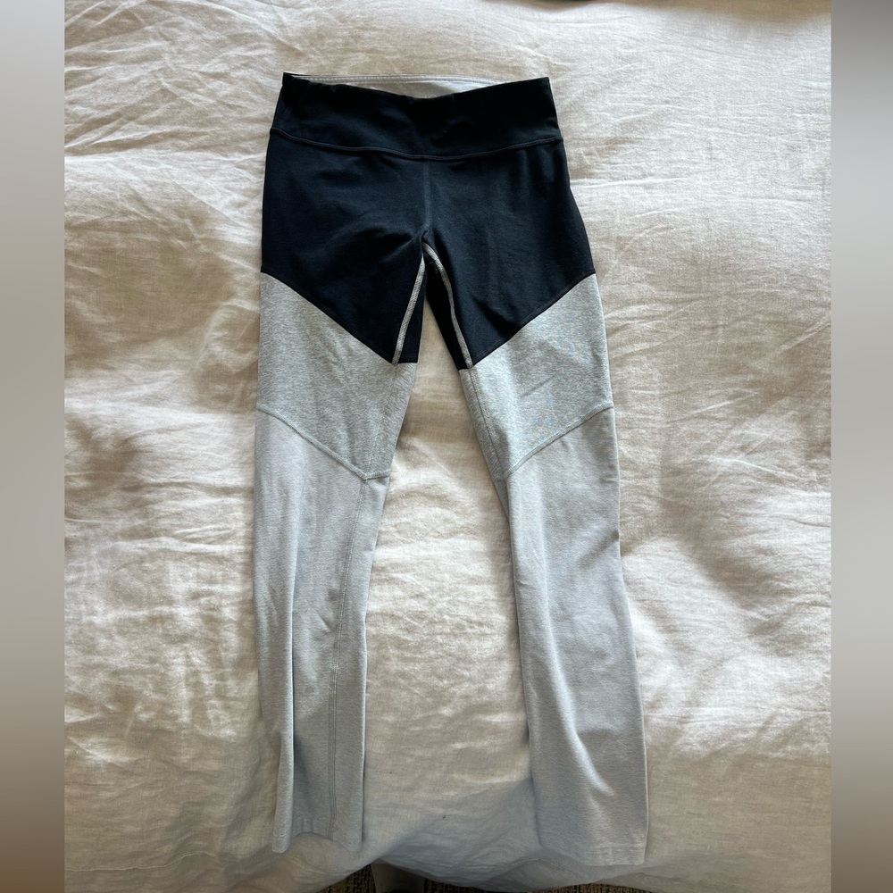 Outdoor Voices colorblock leggings
